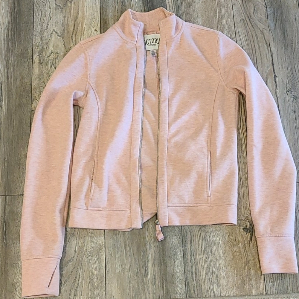 Victoria sport zip up sweater